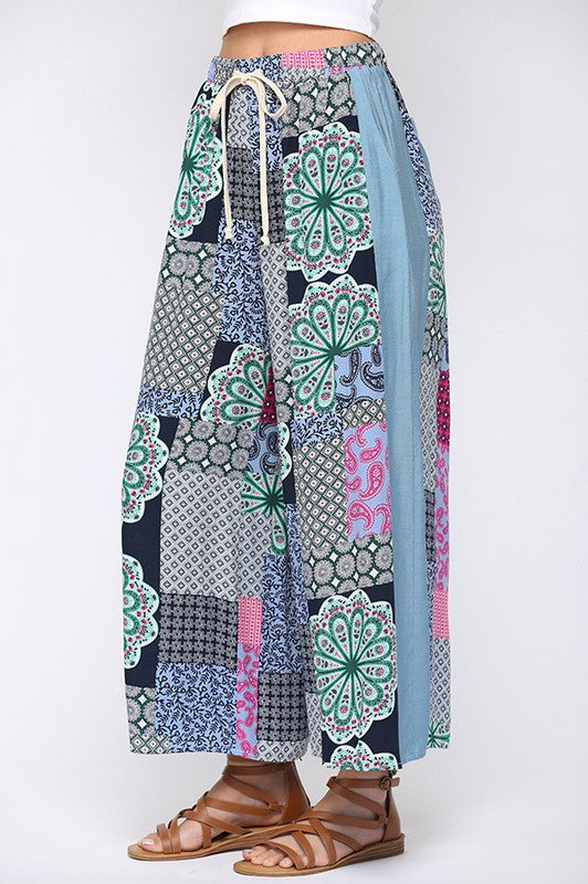 Patterned Art Print and Solid Mixed Side Pocket Pants.