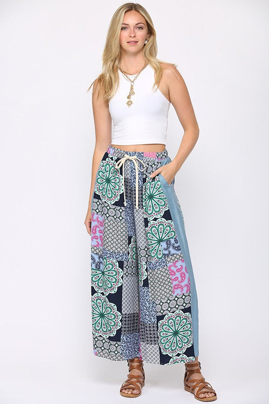 Patterned Art Print and Solid Mixed Side Pocket Pants.