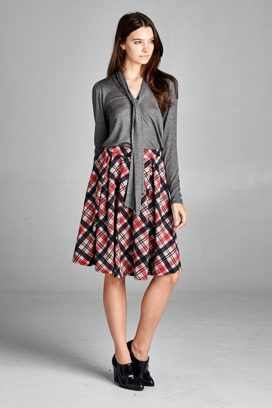 Pleated Plaid skirt