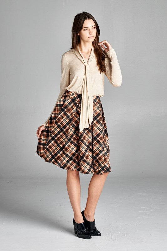 Pleated Plaid skirt