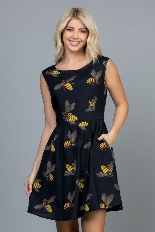 BIG BEE PRINT DRESS WITH POCKETS AND TIE BACK