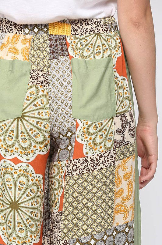 Patterned Art  Print and Solid Mixed Side Pocket Pants.