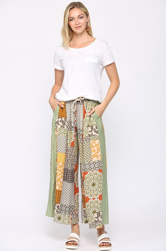 Patterned Art  Print and Solid Mixed Side Pocket Pants.